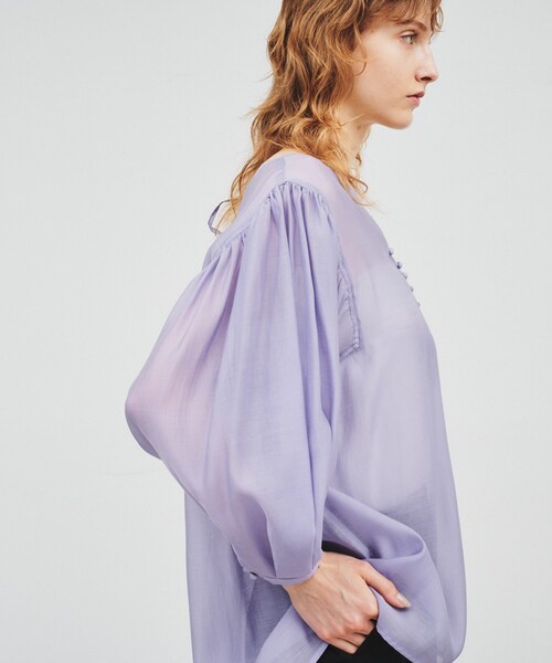 cloenc(クロエンス)の「◆【手洗い可】シアーフォルムブラウス(シャツ/ブラウス・レディース・ブラック/オフホワイト/パープル・02)」の12枚目の写真