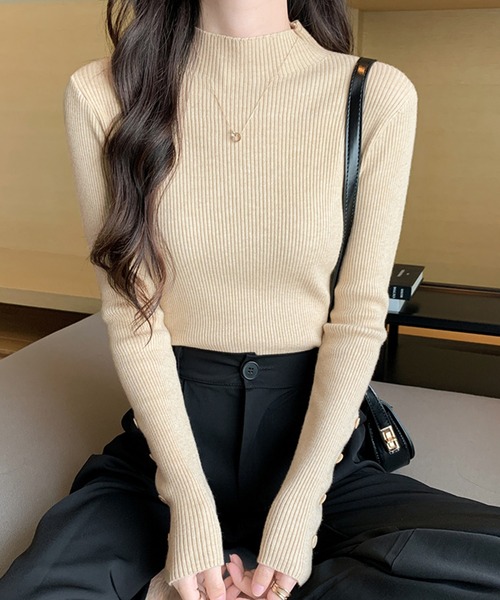 Girly Doll(ガーリードール)の「袖ボタンリブニットトップス(ニット/セーター・レディース・ベージュ/モカ/オレンジ/ホワイト/キャメル/ブラウン/グリーン/グレー/ブルー/ブラック・F)」の20枚目の写真