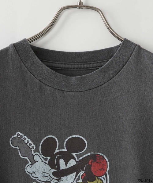 LOWRYS FARM（ローリーズファーム）の「Disney／バンドＴＳＳ　142864（Tシャツ/カットソー・レディース・オフホワイト/チャコールグレー/その他19・FREE）」の5枚目の写真