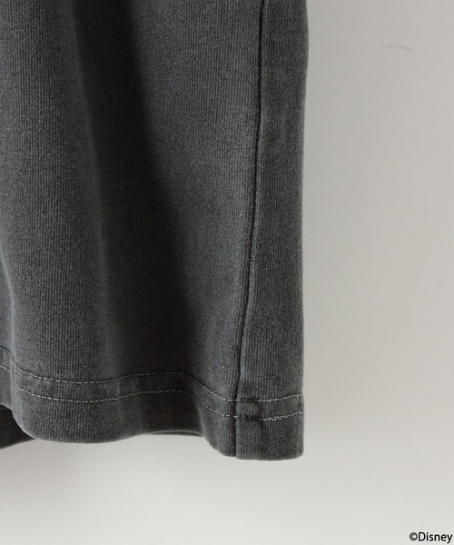 LOWRYS FARM（ローリーズファーム）の「Disney／バンドＴＳＳ　142864（Tシャツ/カットソー・レディース・オフホワイト/チャコールグレー/その他19・FREE）」の8枚目の写真