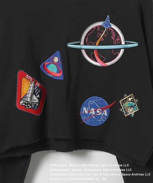 PAGEBOY（ページボーイ）の「<NASA>マルチワッペンショートパーカー（パーカー・レディース・ブラック/オフホワイト/ブルー・FREE）」の9枚目の写真