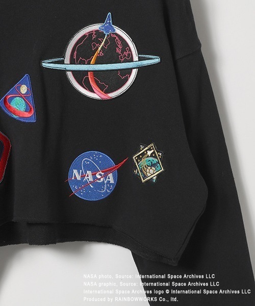 PAGEBOY（ページボーイ）の「<NASA>マルチワッペンショートパーカー（パーカー・レディース・ブラック/オフホワイト/ブルー・FREE）」の10枚目の写真