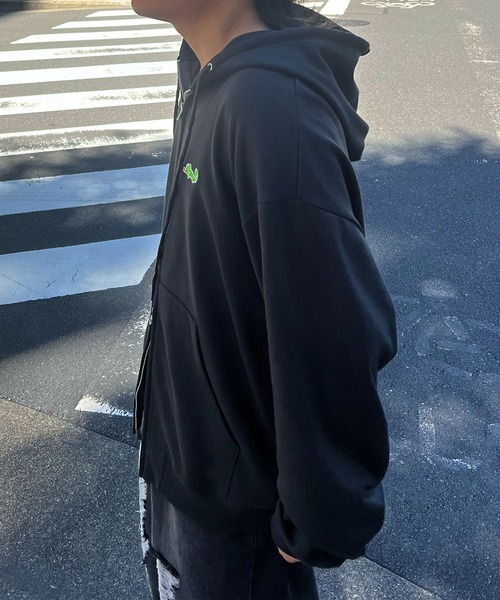 Labordi（ラボード）の「ワンポイントロゴ刺繍 ビッグシルエット ダブルジップアップパーカー フーディー（パーカー・メンズ・チャコールグレー/アッシュグレー/ブラック・M/L）」の9枚目の写真