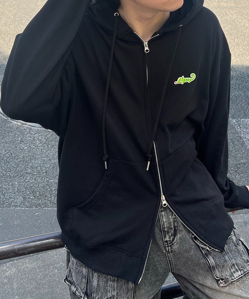 Labordi（ラボード）の「ワンポイントロゴ刺繍 ビッグシルエット ダブルジップアップパーカー フーディー（パーカー・メンズ・チャコールグレー/アッシュグレー/ブラック・M/L）」の16枚目の写真