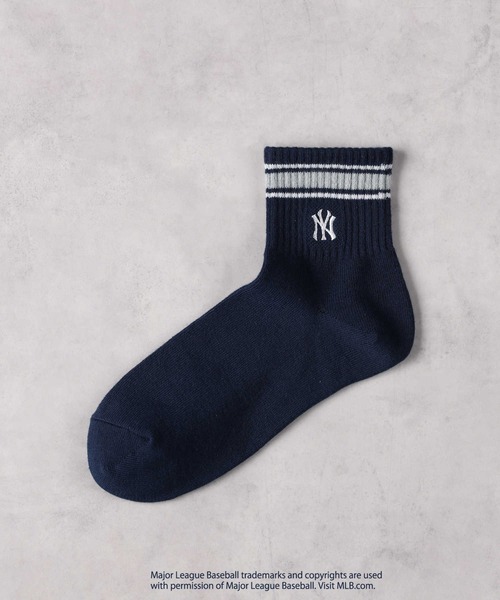 Right-on(ライトオン)の「MLB(エムエルビー)ロゴラインソックス(ソックス/靴下・キッズ・ブルー/ネイビー/ブラウン・23-25/21-23)」の1枚目の写真