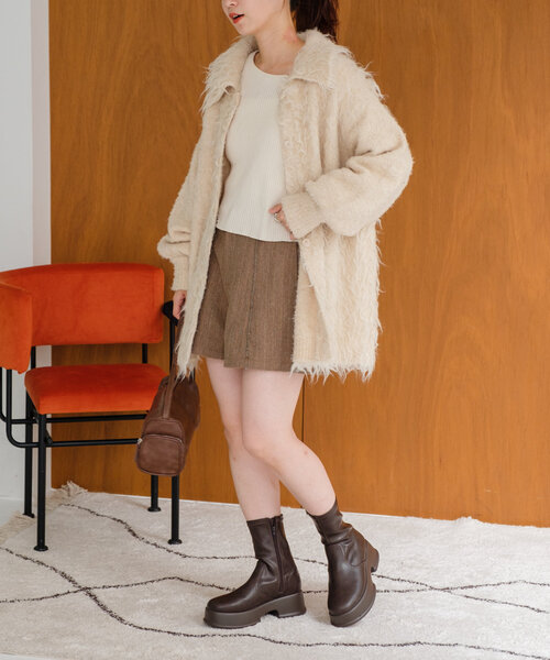 Kastane（カスタネ）の「*【4色展開】ウェーブ起毛ロングニット（カーディガン/ボレロ・レディース・チャコールグレー/ブラウン/オレンジ/アイボリー・FREE）」の7枚目の写真