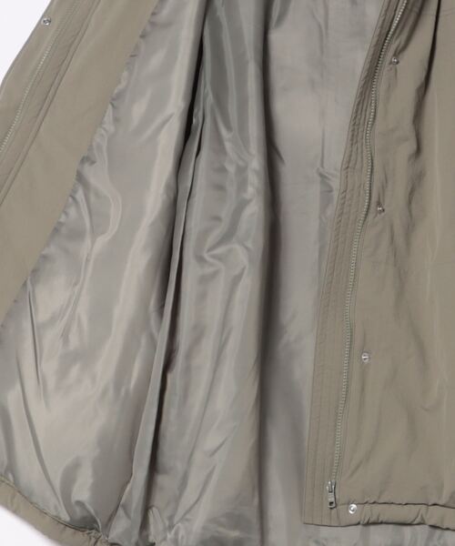 Honeys（ハニーズ）の「【非フッ素撥水加工】モンスターブルゾン（ダウンジャケット/コート・レディース・アイボリー/ブラック/カーキ/グレー・M/L）」の9枚目の写真