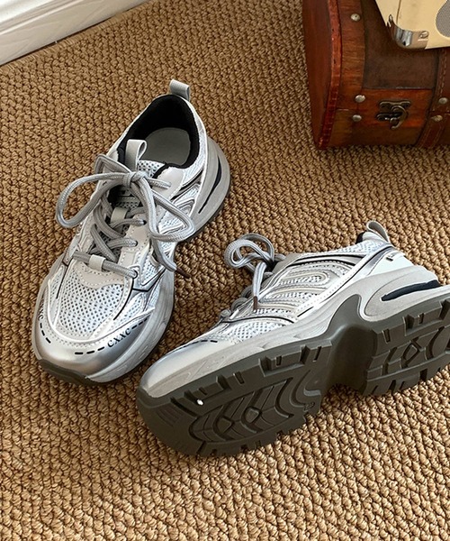 MEMECLE(メメクル)の「【 MEMECLE / メメクル 】シルバーメッシュ 厚底 カジュアルスニーカー(スニーカー・レディース・レッド/シルバー・S/M/L)」の14枚目の写真