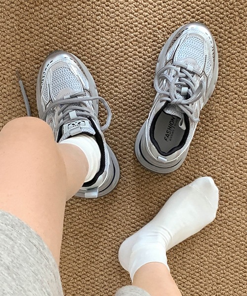 MEMECLE(メメクル)の「【 MEMECLE / メメクル 】シルバーメッシュ 厚底 カジュアルスニーカー(スニーカー・レディース・レッド/シルバー・S/M/L)」の17枚目の写真