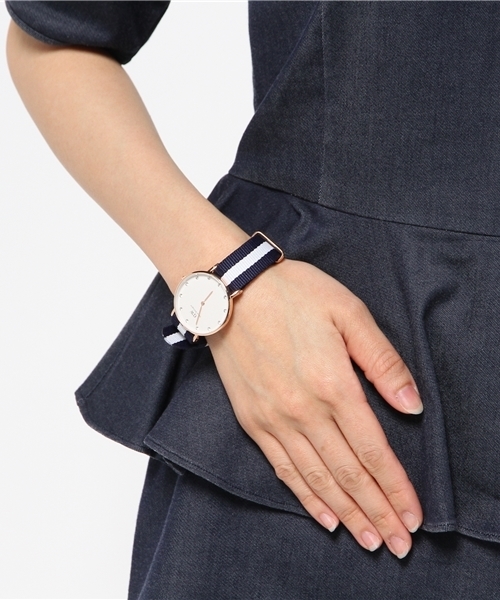 Ray BEAMS（レイビームス）の「DANIEL WELLINGTON / Classy Glasgow ローズゴールド 34mm （アナログ腕時計・レディース・ピンク/ネイビー・ONE SIZE）」の3枚目の写真