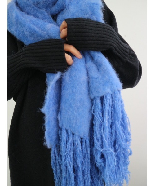 TRUNC（トランクエイティーエイト）の「Fluffy Fringe Stole（ストール/ショール・レディース・ブラック/チャコールグレー/ブルー/アイボリー・FREE）」の19枚目の写真