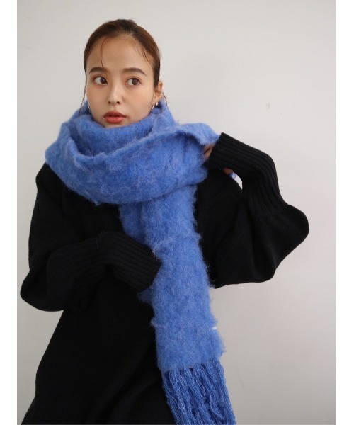 TRUNC（トランクエイティーエイト）の「Fluffy Fringe Stole（ストール/ショール・レディース・ブラック/チャコールグレー/ブルー/アイボリー・FREE）」の18枚目の写真