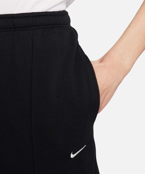 NIKE（ナイキ）の「《セットアップ対応商品》ナイキ スポーツウェア チル テリー ウィメンズ スリム ハイウエスト フレンチテリー スウェットパンツ / Nike Sportswear Chill Terry Women's Slim High-Waisted French Terry Sweatpants FN2435-010 Black（スウェットパンツ・レディース・ブラック・S/M/L/2XL/XL/XS）」の6枚目の写真