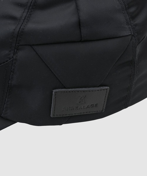ANREALAGE（アンリアレイジ）の「PATCHWORK CAP（キャップ・レディース・ブラック・ONE SIZE）」の4枚目の写真