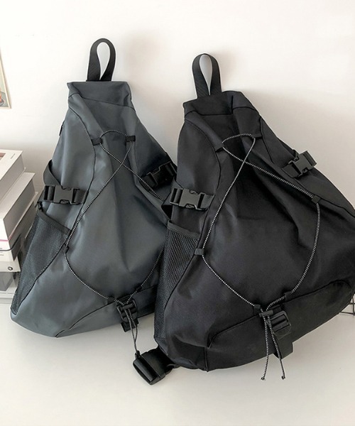 link lot（リンクロット）の「【A4サイズ対応】ドロストワンショルダーバッグ 大容量 ボディバッグ 男女兼用（ショルダーバッグ・メンズ・グレー/ブラック/ネイビー・F）」の21枚目の写真