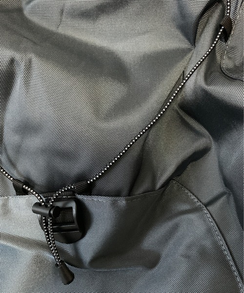 link lot（リンクロット）の「【A4サイズ対応】ドロストワンショルダーバッグ 大容量 ボディバッグ 男女兼用（ショルダーバッグ・メンズ・グレー/ブラック/ネイビー・F）」の6枚目の写真