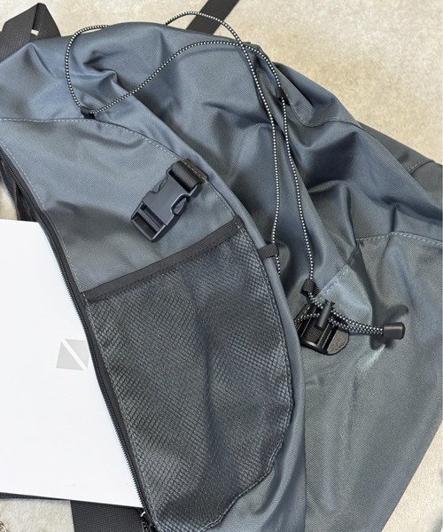 link lot（リンクロット）の「【A4サイズ対応】ドロストワンショルダーバッグ 大容量 ボディバッグ 男女兼用（ショルダーバッグ・メンズ・グレー/ブラック/ネイビー・F）」の5枚目の写真