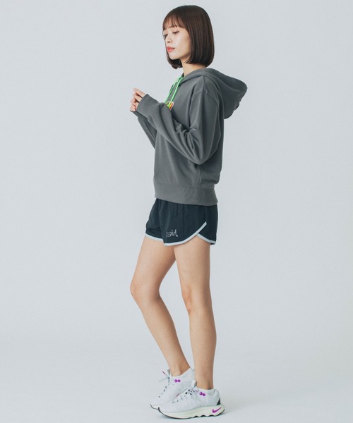 X-girl（エックスガール）の「X-GIRL/エックスガール クロップド丈パーカー 155251012002（パーカー・レディース・ライトブルー/グレー/ホワイト/ライム/オレンジ/ライトイエロー・L/M）」の11枚目の写真