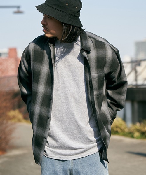 NO NEED(ノーニード)の「オンブレーチェックルーズシャツ(シャツ/ブラウス・メンズ・ブラック/ホワイト/その他1・M/L)」の3枚目の写真
