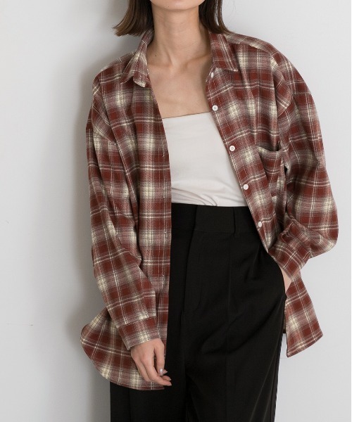 ad thie(アドティエ)の「オーバーサイズ チェックシャツ(シャツ/ブラウス・レディース・ブラック/ブルー/レッド/ブラウン・FREE)」の4枚目の写真