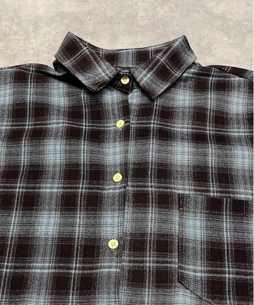ad thie(アドティエ)の「オーバーサイズ チェックシャツ(シャツ/ブラウス・レディース・ブラック/ブルー/レッド/ブラウン・FREE)」の9枚目の写真