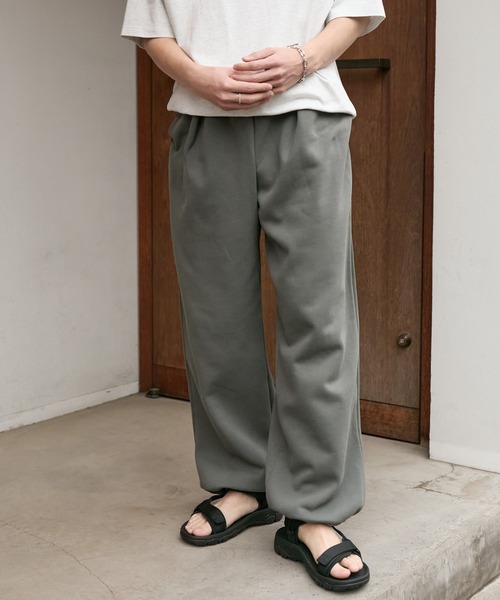タックワイド裾ドローコードストレートスウェットパンツ（スウェット
