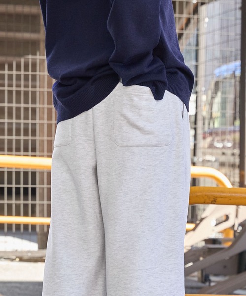 MONO-MART（モノマート）の「タックワイド裾ドローコードストレートスウェットパンツ（スウェットパンツ・メンズ・ブラック/アイボリー/ダークグレー/ライトグレー・S/M/L）」の18枚目の写真