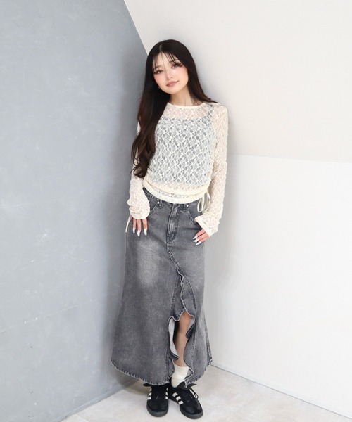 CECIL McBEE（セシルマクビー）の「フロントスリットデニムスカート（デニムスカート・レディース・ブラック/ケミカルウォッシュ・64/61）」の3枚目の写真