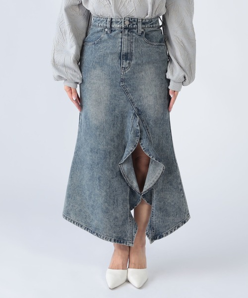 CECIL McBEE（セシルマクビー）の「フロントスリットデニムスカート（デニムスカート・レディース・ブラック/ケミカルウォッシュ・64/61）」の5枚目の写真