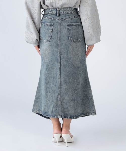 CECIL McBEE（セシルマクビー）の「フロントスリットデニムスカート（デニムスカート・レディース・ブラック/ケミカルウォッシュ・64/61）」の7枚目の写真