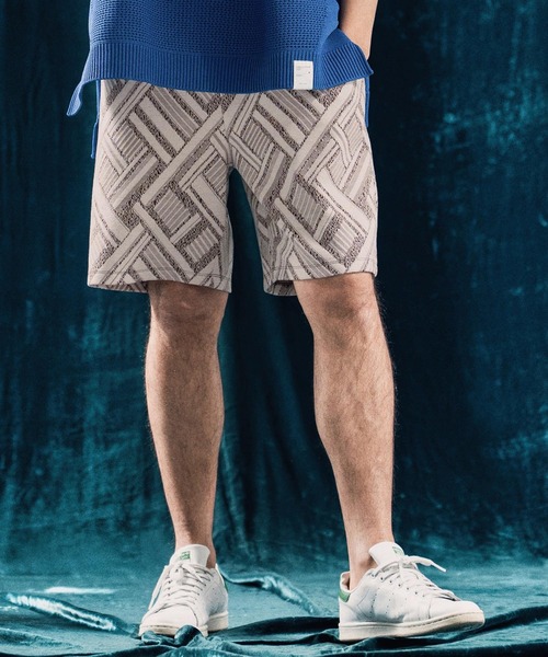 ANGENEHM(アンゲネーム)の「mp13336-Geometric jacquard fabric shorts ショートパンツ(その他パンツ・メンズ・ブラック/キナリ・S/M/L)」の9枚目の写真