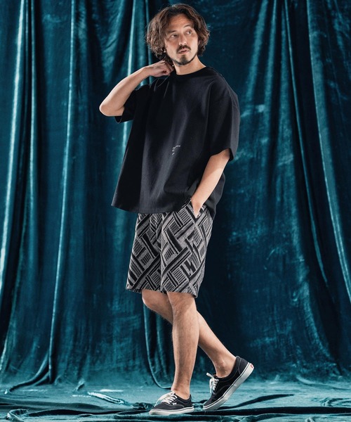 ANGENEHM(アンゲネーム)の「mp13336-Geometric jacquard fabric shorts ショートパンツ(その他パンツ・メンズ・ブラック/キナリ・S/M/L)」の22枚目の写真