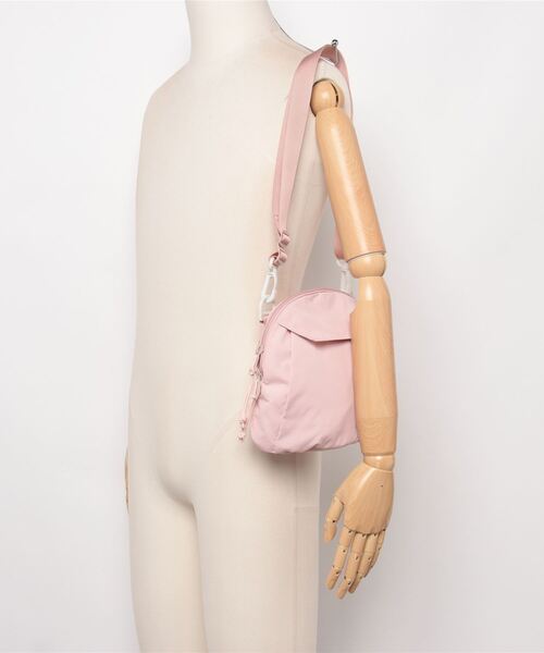 GREGORY(グレゴリー)の「トースティーショルダー TOASTY SHOULDER サクラ(ショルダーバッグ・メンズ・ピンク系その他・ONE SIZE)」の2枚目の写真
