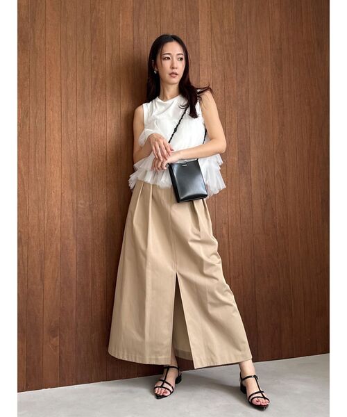 OUNNOUN（オウンノウン）の「【OUNNOUN】デザインペプラムタンクトップ（Tシャツ/カットソー・レディース・ブラック/ライトブルー/ホワイト・FREE）」の18枚目の写真