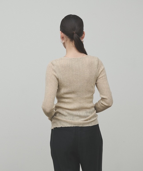 Lutim by u(ルチバイユー)の「Docking bustier sheer knit tops / ドッキングビスチェシアーニットトップス(Tシャツ/カットソー・レディース・ベージュ/ホワイト/グレー・FREE)」の7枚目の写真