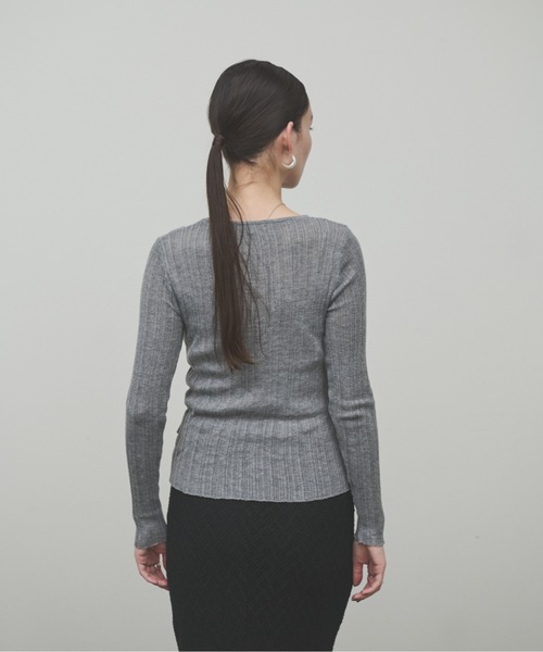 Lutim by u(ルチバイユー)の「Docking bustier sheer knit tops / ドッキングビスチェシアーニットトップス(Tシャツ/カットソー・レディース・ベージュ/ホワイト/グレー・FREE)」の22枚目の写真