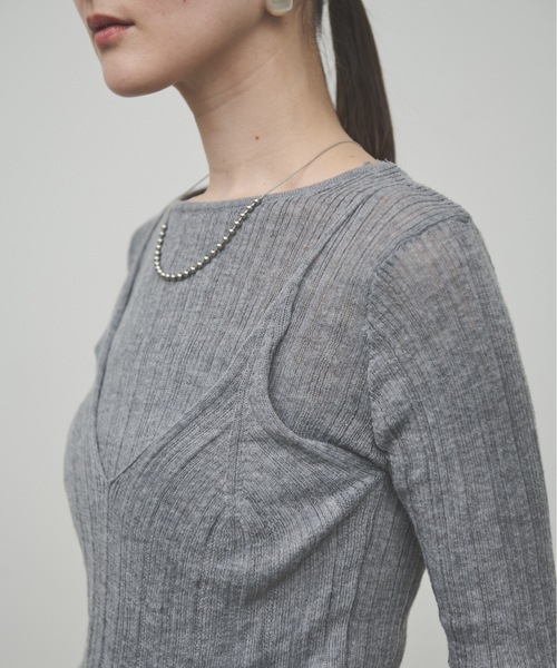 Lutim by u(ルチバイユー)の「Docking bustier sheer knit tops / ドッキングビスチェシアーニットトップス(Tシャツ/カットソー・レディース・ベージュ/ホワイト/グレー・FREE)」の14枚目の写真