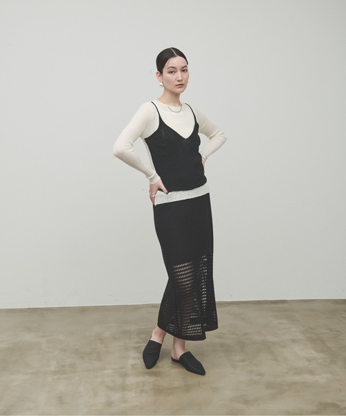 Lutim by u(ルチバイユー)の「Docking bustier sheer knit tops / ドッキングビスチェシアーニットトップス(Tシャツ/カットソー・レディース・ベージュ/ホワイト/グレー・FREE)」の5枚目の写真