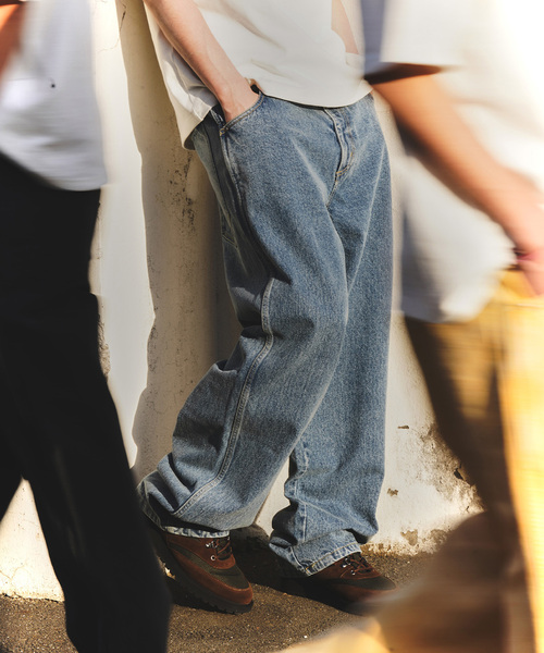 WISM（ウィズム）の「WISM ORIGINAL PRODUCT BAGGY DENIM PANT 1（デニムパンツ・メンズ・ベージュ/ブラック/ブルー・32/30/34）」の3枚目の写真