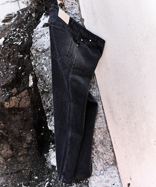 WISM（ウィズム）の「WISM ORIGINAL PRODUCT BAGGY DENIM PANT 1（デニムパンツ・メンズ・ベージュ/ブラック/ブルー・32/30/34）」の12枚目の写真
