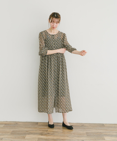 ITEMS URBANRESEARCH（アイテムズ アーバンリサーチ）の「フラワープリントシフォンワンピース（ワンピース・レディース・ブラック/オレンジ・FREE）」の18枚目の写真