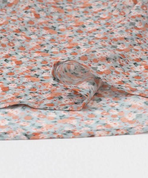 ITEMS URBANRESEARCH（アイテムズ アーバンリサーチ）の「フラワープリントシフォンワンピース（ワンピース・レディース・ブラック/オレンジ・FREE）」の8枚目の写真
