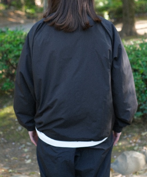 BROKEN BASE(ブロークンベース)の「パッカブルナイロンブルゾン(ナイロンジャケット・メンズ・ブラック/ネイビー・MEDIUM/LARGE)」の21枚目の写真