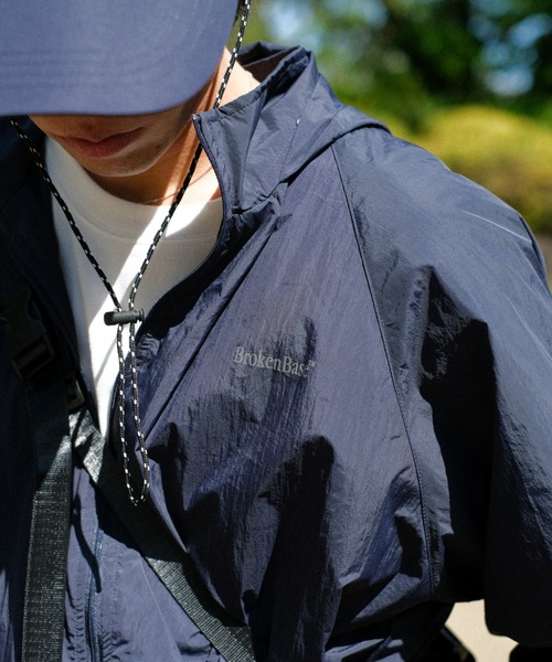 BROKEN BASE(ブロークンベース)の「パッカブルナイロンブルゾン(ナイロンジャケット・メンズ・ブラック/ネイビー・MEDIUM/LARGE)」の9枚目の写真