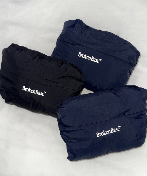 BROKEN BASE(ブロークンベース)の「パッカブルナイロンブルゾン(ナイロンジャケット・メンズ・ブラック/ネイビー・MEDIUM/LARGE)」の17枚目の写真