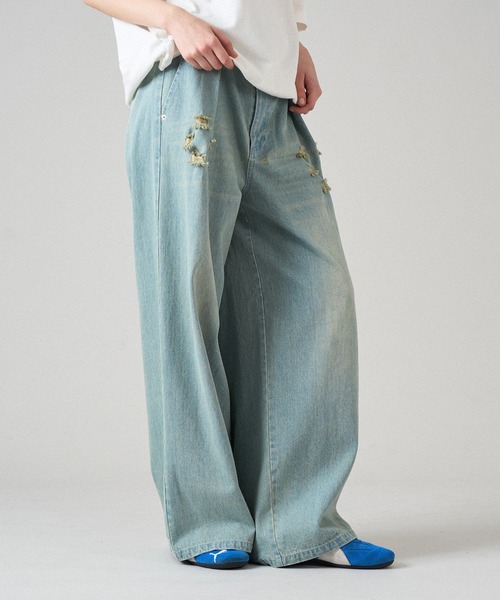 ONCILY（オンシェリー）の「TUCK WIDE BAGGY DENIM PANTS / タックワイドバギーデニムパンツ（デニムパンツ・メンズ・インディゴブルー/ライトインディゴブルー/ブラック・SMALL/MEDIUM/LARGE）」の8枚目の写真