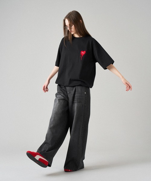 ONCILY（オンシェリー）の「TUCK WIDE BAGGY DENIM PANTS / タックワイドバギーデニムパンツ（デニムパンツ・メンズ・インディゴブルー/ライトインディゴブルー/ブラック・SMALL/MEDIUM/LARGE）」の21枚目の写真