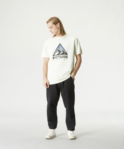 PICTURE ORGANIC CLOTHING(ピクチャーオーガニッククロージング)の「【PICTURE/ピクチャー】AUTHENTIC TEE/半袖マウンテンロゴTシャツ(Tシャツ/カットソー・メンズ・ホワイト系その他/ダークブルー/イエロー・MEDIUM/LARGE/X-LARGE)」の4枚目の写真