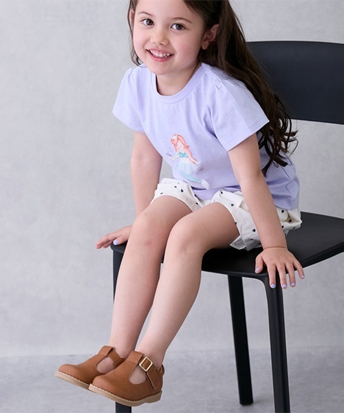 petit main（プティマイン）の「チェリーアイレットシューズ（サンダル・キッズ・ベージュ/ブラウン/オフホワイト・17cm/18cm/16cm/15cm）」の4枚目の写真