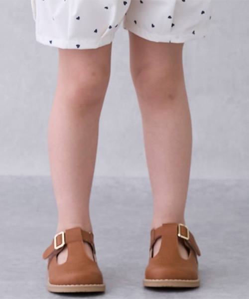 petit main（プティマイン）の「チェリーアイレットシューズ（サンダル・キッズ・ベージュ/ブラウン/オフホワイト・17cm/18cm/16cm/15cm）」の5枚目の写真